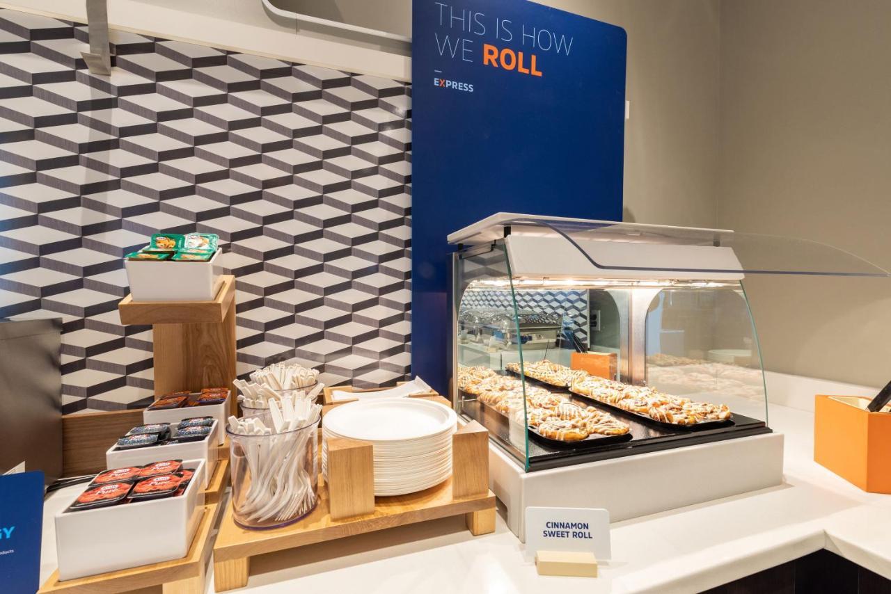 Holiday Inn Express Hotel And Suites Alice By Ihg Eksteriør bilde